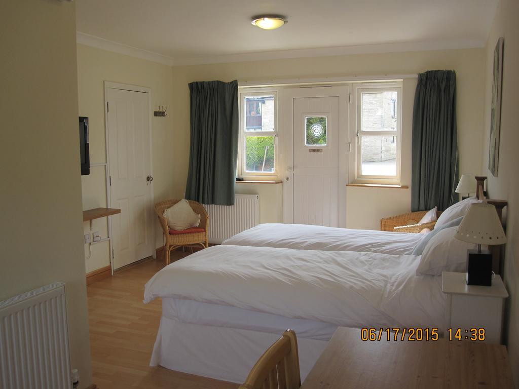 Barn Lodge Peterborough Ngoại thất bức ảnh